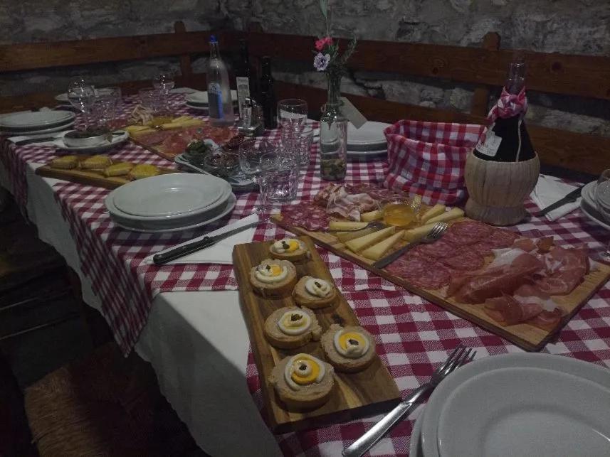 Agriturismo Il Giardino ปอนตาสซิเอเว ภายนอก รูปภาพ